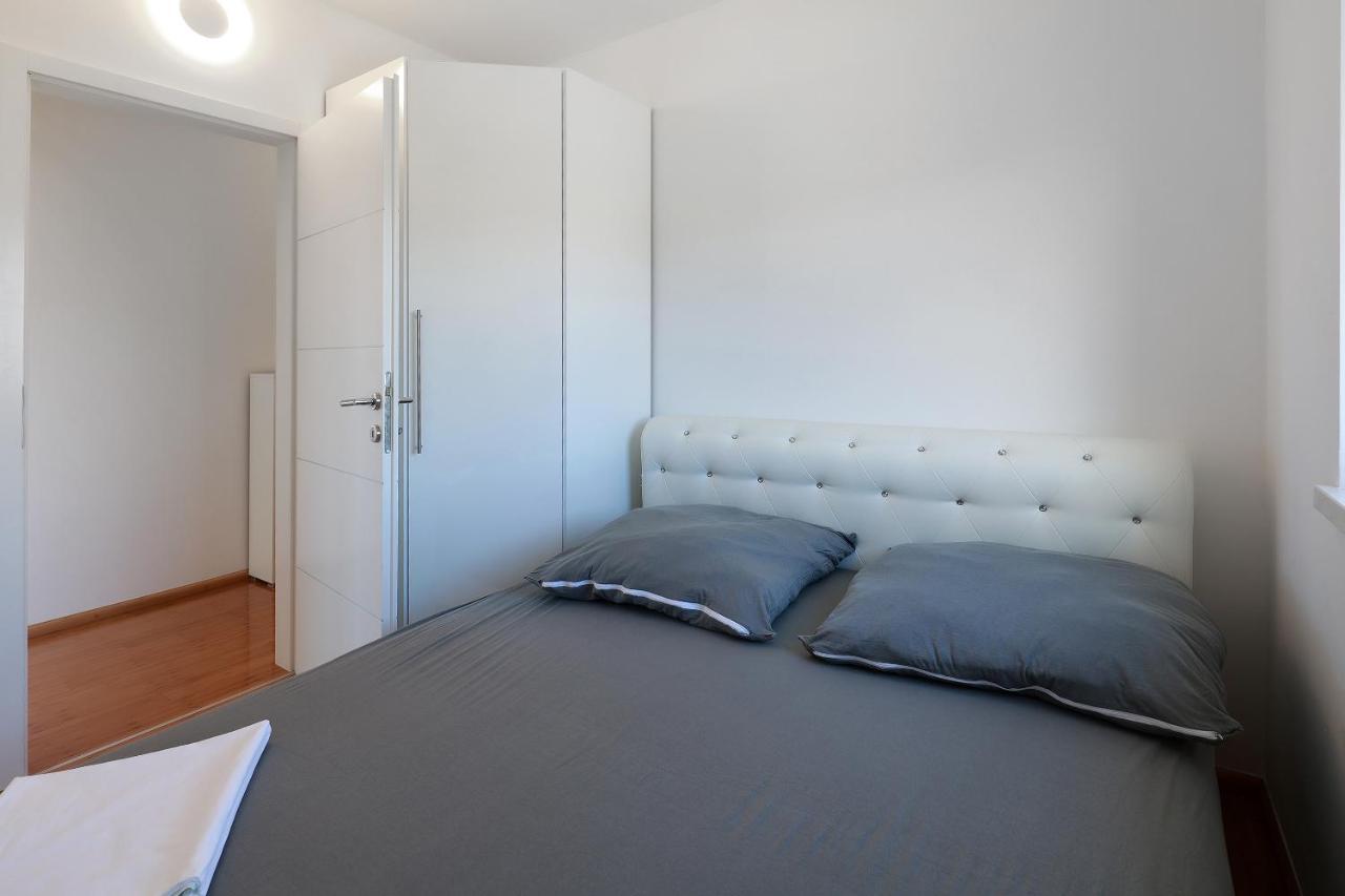 Villa Mainz Novalja Kültér fotó